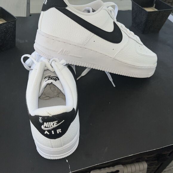 Size 8 - Nike Air Force 1 \'07 Low White Black main image 6